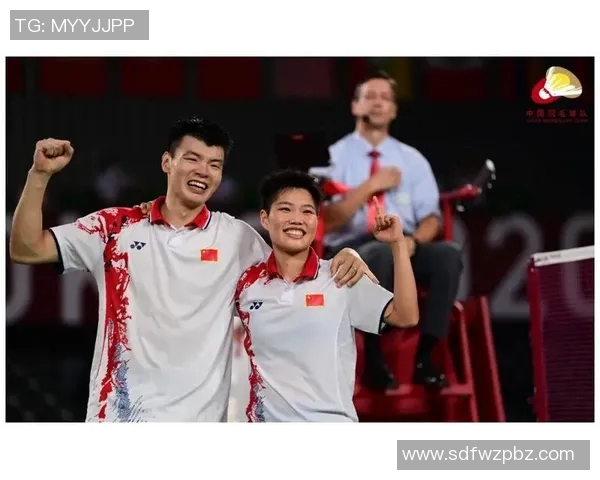 重庆羽毛球队与武汉羽毛球队赛后复盘分析力量对比与战术探讨