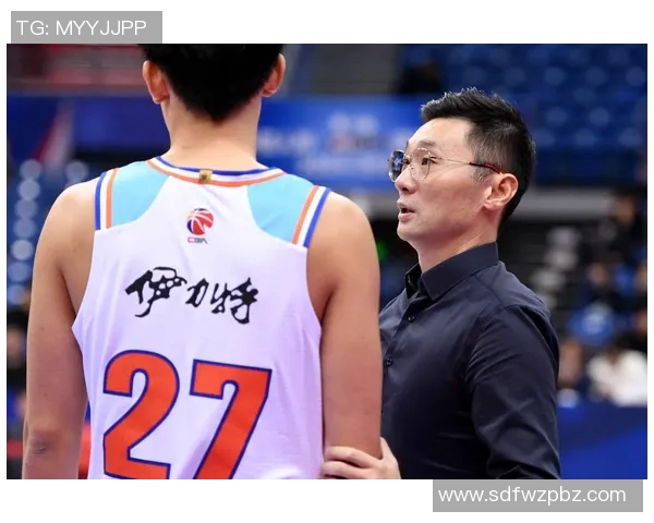 深圳篮球队实力革新引发热议球迷期待新赛季表现提升 深圳篮球队实力革新引发热议球迷期待新赛季表现提升